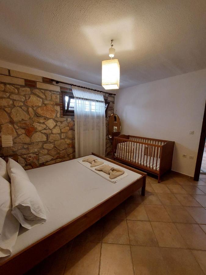 Apartamento Elpida Stone House Psakoudia Exterior foto