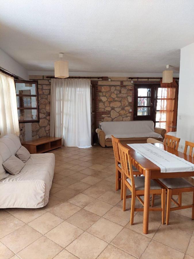 Apartamento Elpida Stone House Psakoudia Exterior foto